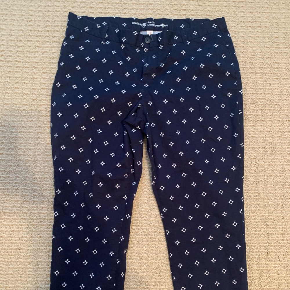 Gap slim city khaki pants